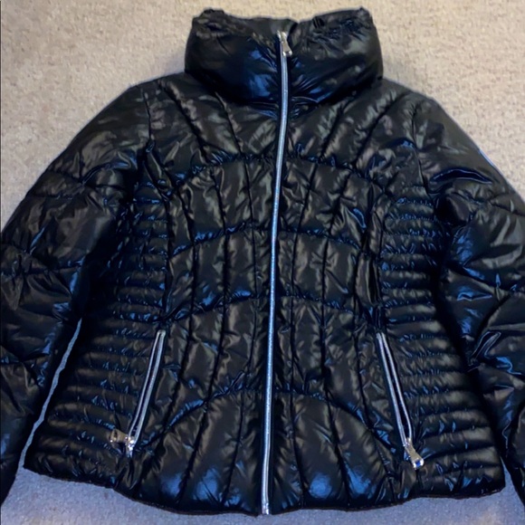 Really soft Guess coat. - Picture 1 of 2